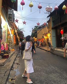 李荷娜