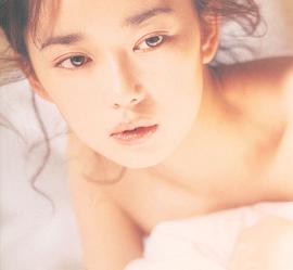叶月里绪奈