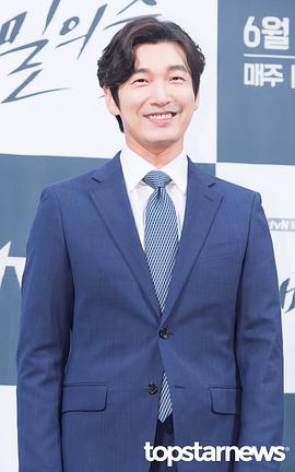 曹承佑