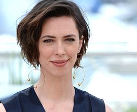 丽贝卡·豪尔