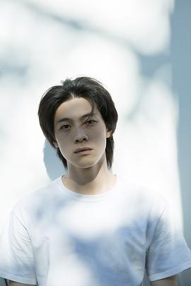 蒋昀霖