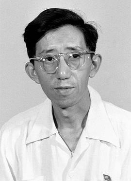 特伟