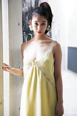 结城モエ