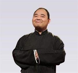 侯震