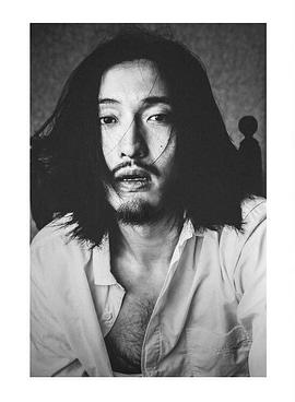王传君