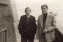 特伟