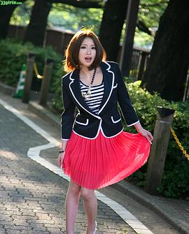 乙音奈奈