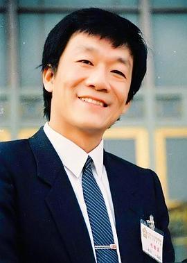 侯耀文