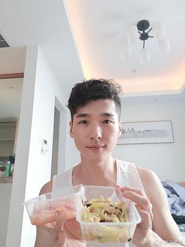 冯茗惊