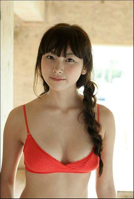 尾島知佳