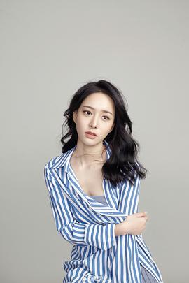 范琦文