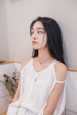 范琦文