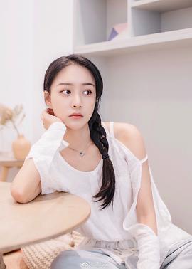 范琦文