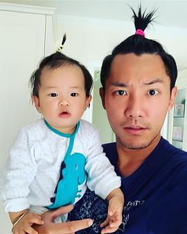 张颕康