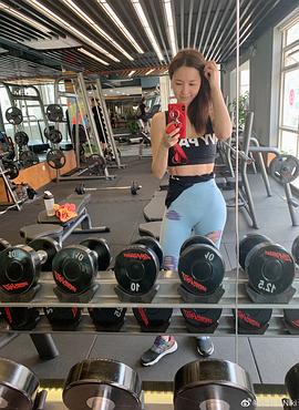 吴佳尼
