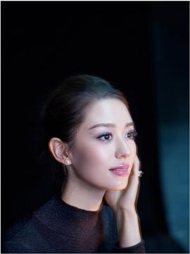 吉娜·爱丽丝