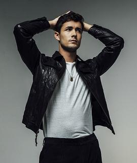 乔纳·豪尔-金