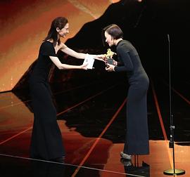杨雁雁