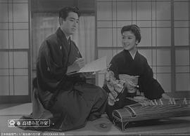 山本富士子