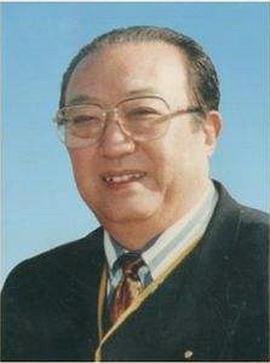 贾世骏
