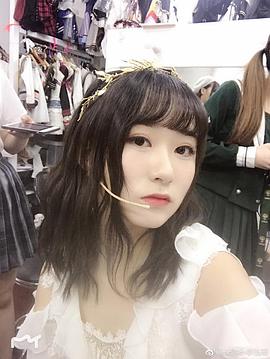 李泓瑶