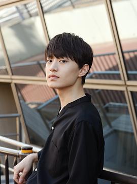 上村海成