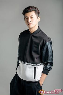 周骏超