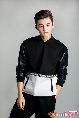 周骏超