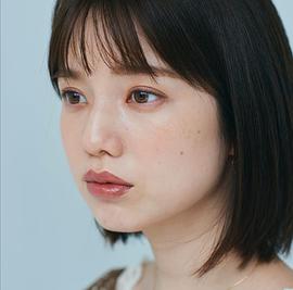 弘中绫香