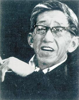 特伟
