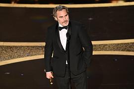 华金·菲尼克斯
