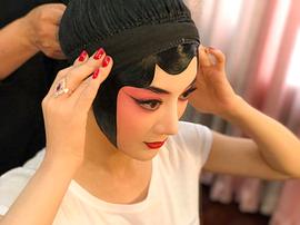 李依晓