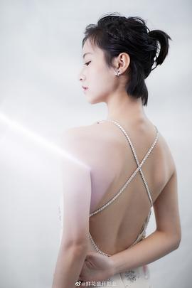李庚希