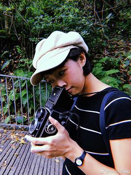 刘展翘