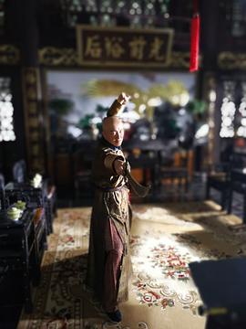 佟骏