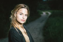 Stephanie Nur