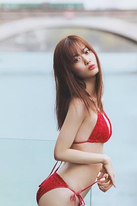 山下美月
