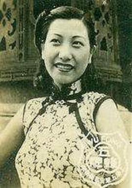 陆露明