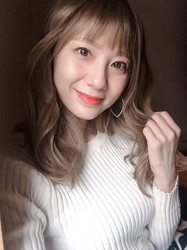 麻美由真