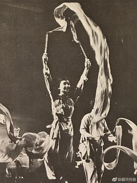 鲍起静