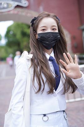 姜贞羽