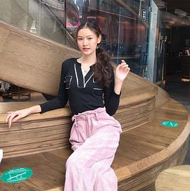 苏莉娅蕾·亚卡蕾