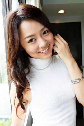伴杏里