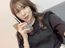 山岸逢花