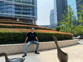 纪凌尘