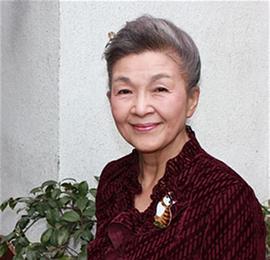 草村礼子