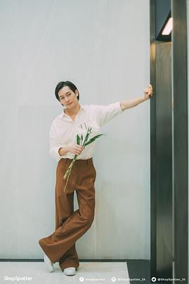 纳塔拉·诺帕卢塔亚朋