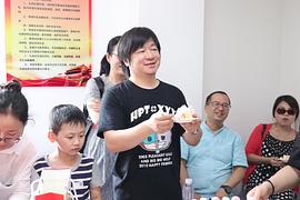 黄伟明