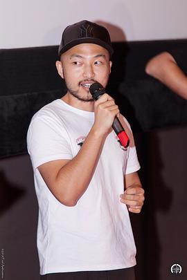 周圣崴