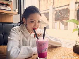 李思彤